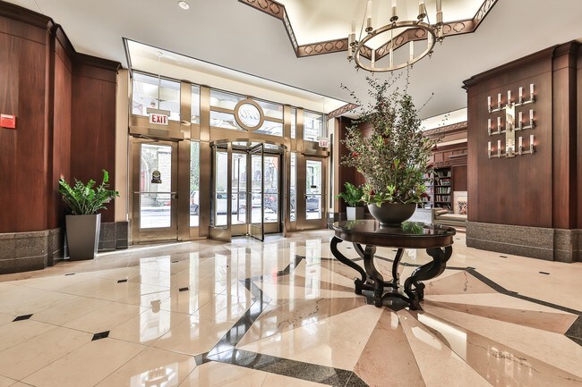 Photo - 21 E Huron St Unit 1004