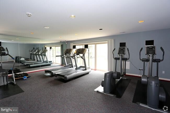 Photo - 717 Country Village Dr Unidad 1B