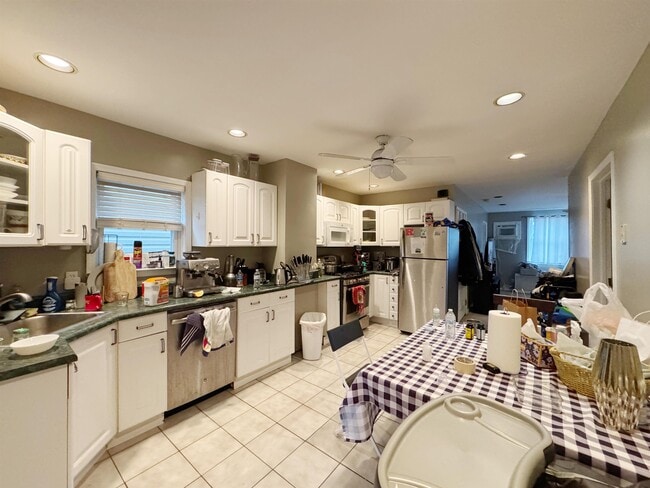 Photo - 39 W 9th St Casa