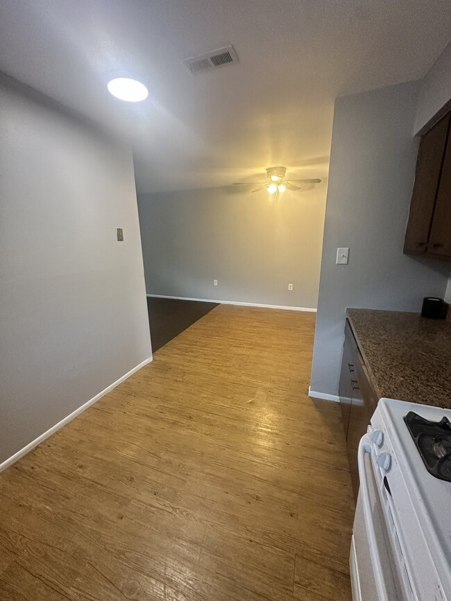 Photo - 3027 S 72nd St