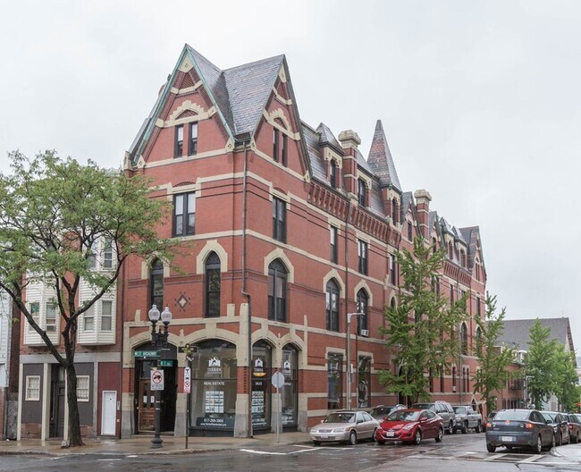 Photo - 364 W Broadway Unidad 2