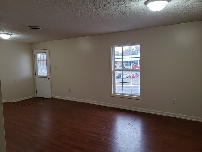 Photo - Hillcrest Apartments Unit 2