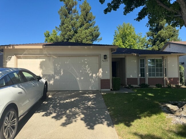 Building Photo - Home for Rent in South Sacramento