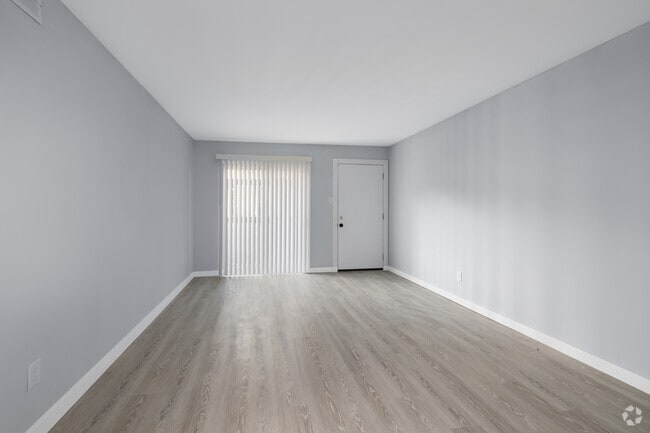 2BR, 1BA - 747SF - Living Room