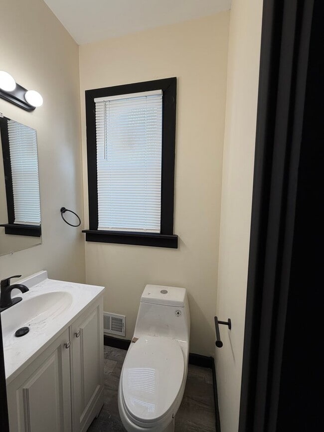 Photo - 4 bedroom townhouse