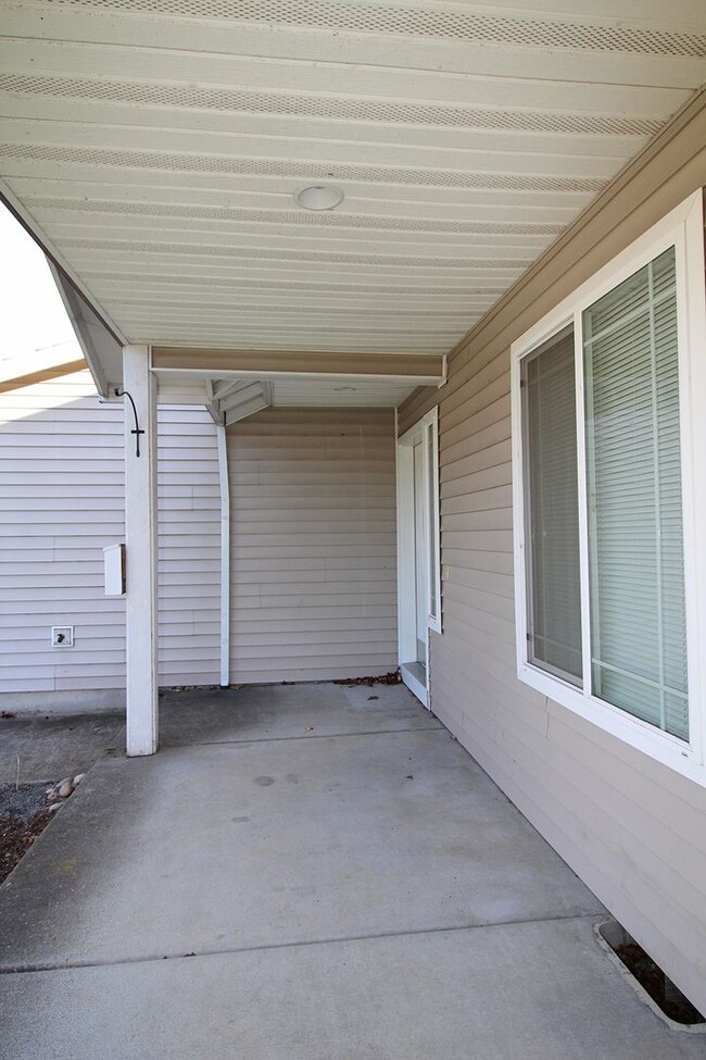 Photo - 1630 SE 4th St