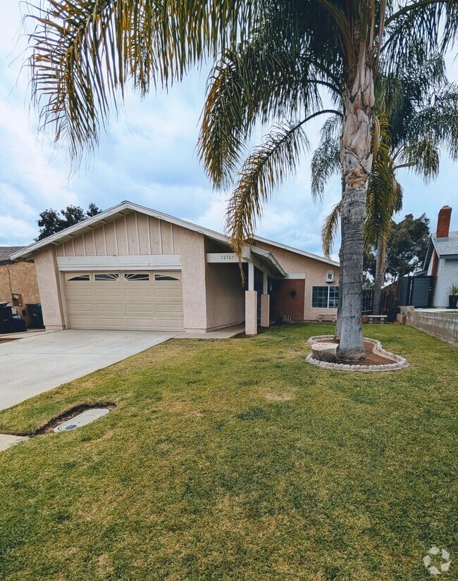Building Photo - 12307 Paseo del Sol Way Rental