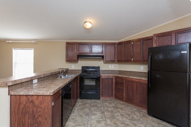 Photo - 15716 Country Way