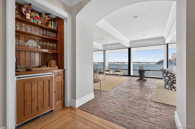 Photo - 336 Mariposa Dr