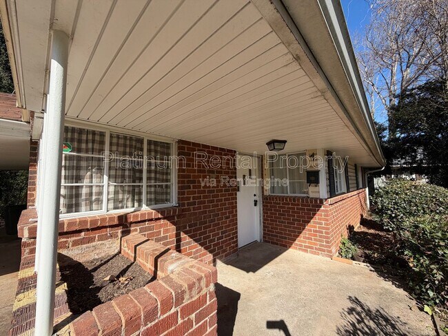 Photo - 1747 Carter Cir