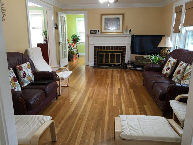 Living room - 340 Common St Unit 2