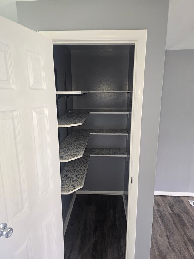 Photo - 1300 S Colony Dr