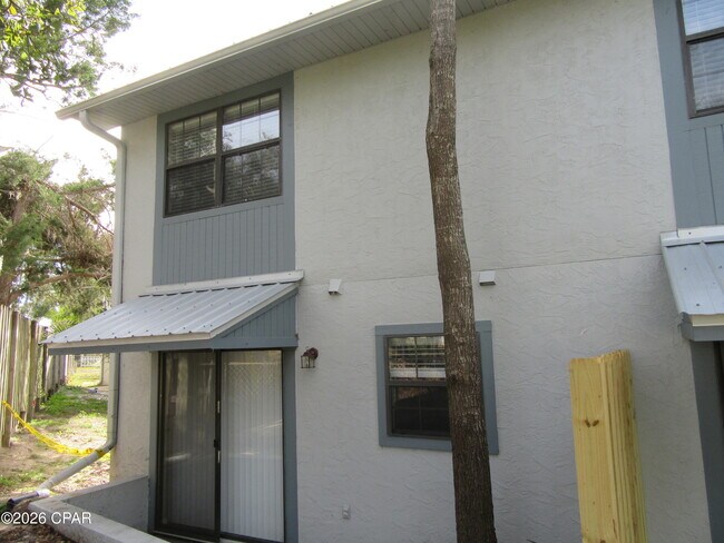 Photo - 2750 W 12th St