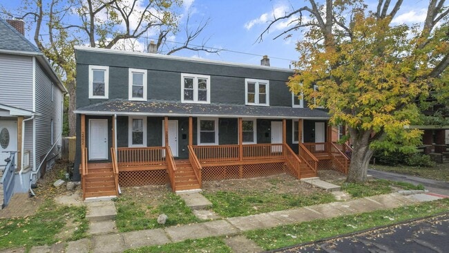 Photo - 2486 Findley Ave