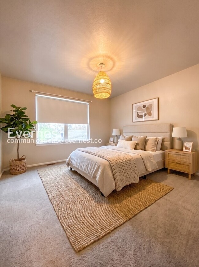 Photo - 2 Bed/2.5 Bath Townhome with Fenced Yard & Garage / Available Soon!