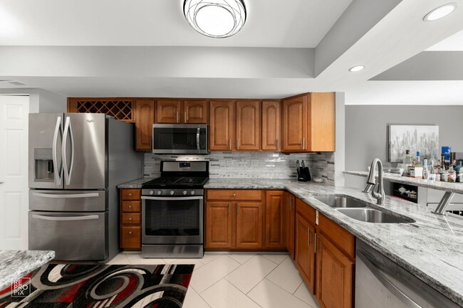 Photo - 15513 Whitehall Ln