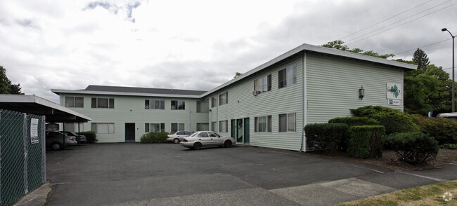 Shamrock - Shamrock Apartments