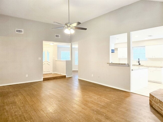 Photo - 9215 Newkay Ln