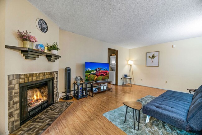Photo - 2034 14th Ave W