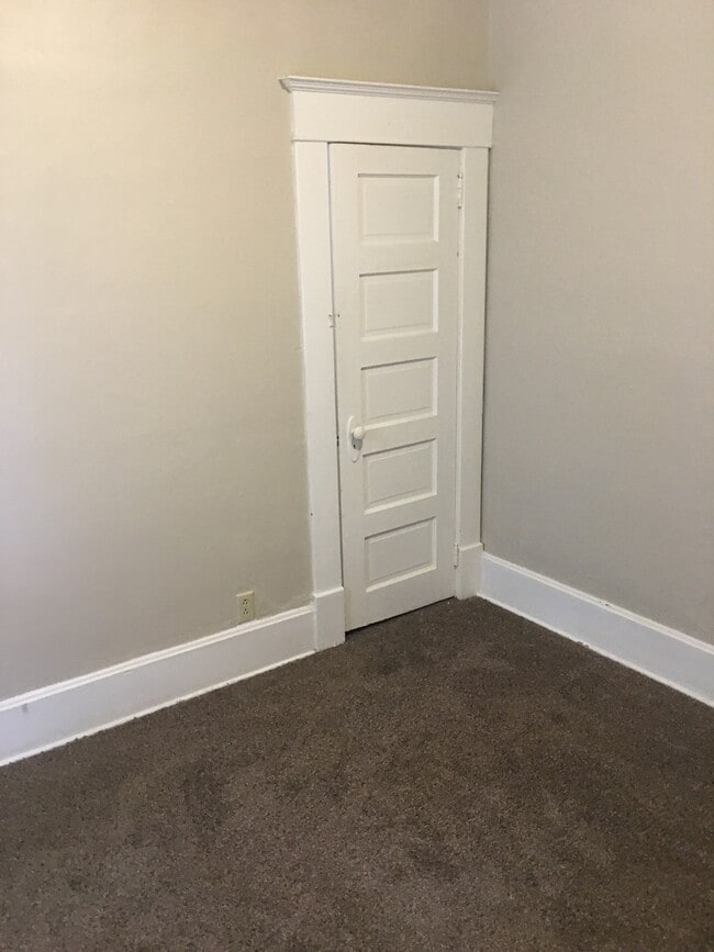 Photo - 1340 S Market St