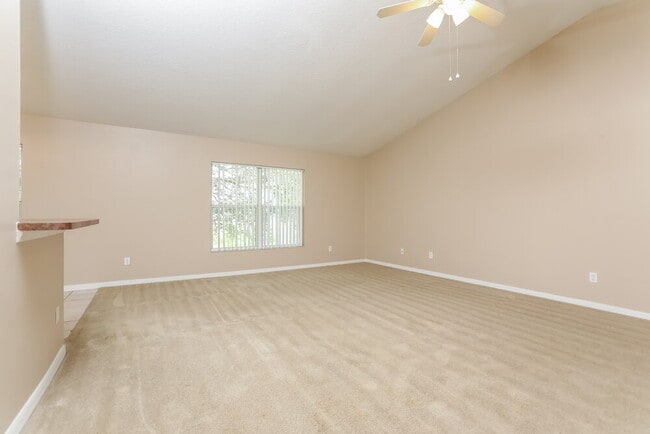 Photo - 203 Southern Breeze Dr