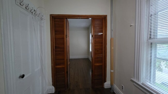 Photo - 407 N MacQuesten Pkwy Unit 2