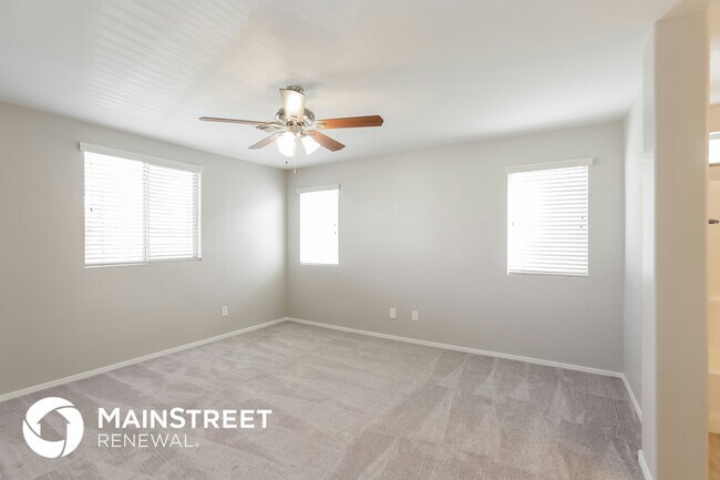 Photo - 5337 W Warner St
