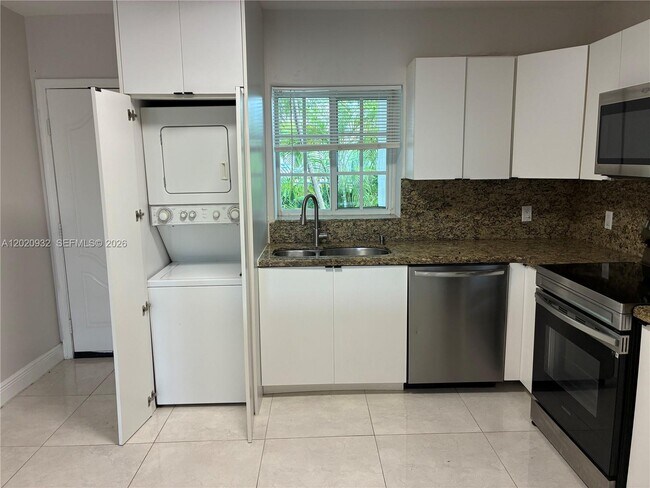 1135 92nd St Unit 102