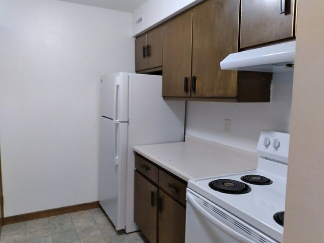 Photo - 1711 E Ave NE Casa Adosada