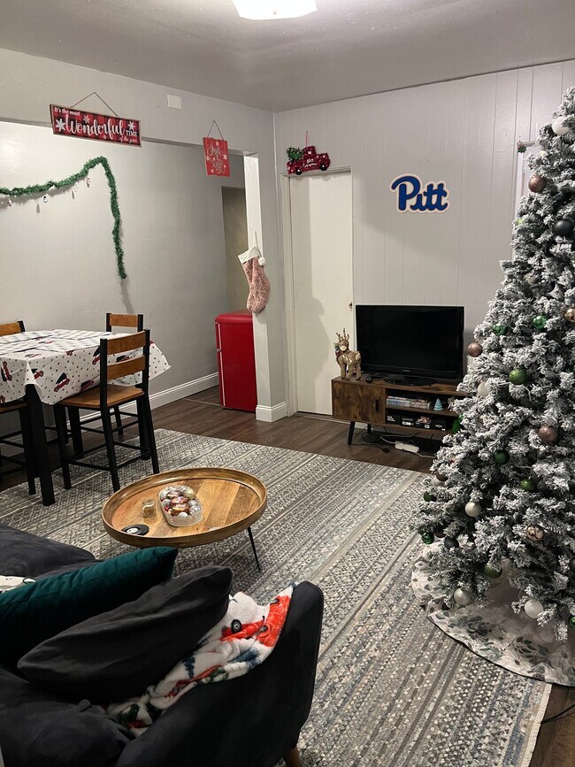 Photo - 3209 Ward St Unit 1