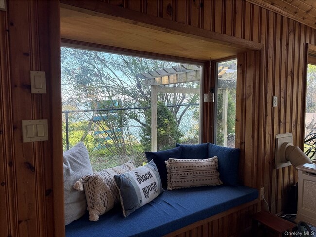 Photo - 107 Waterview Dr