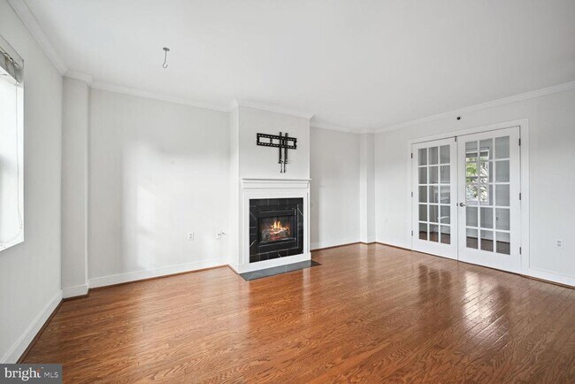 Photo - 1727 R St NW Unit 502
