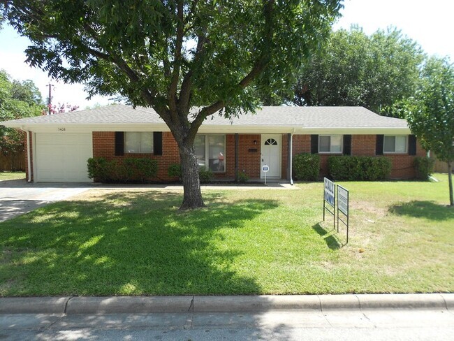 Building Photo - 5408 Greenwood Way Rental