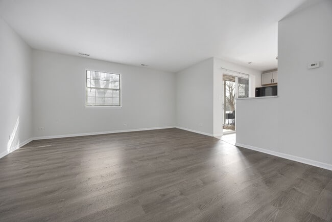 Photo - 21 N Park Blvd Unit B