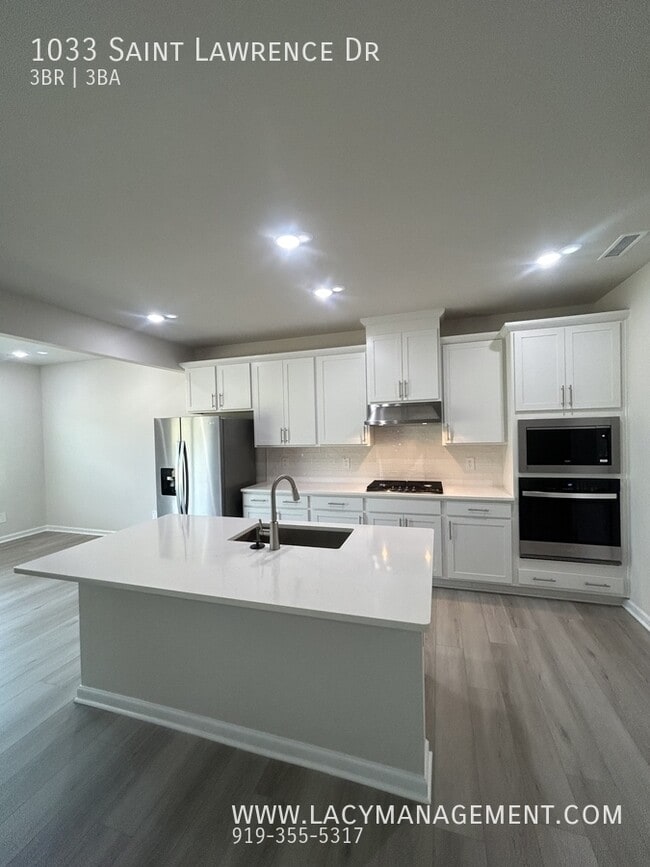 Photo - 1033 St Lawrence Dr