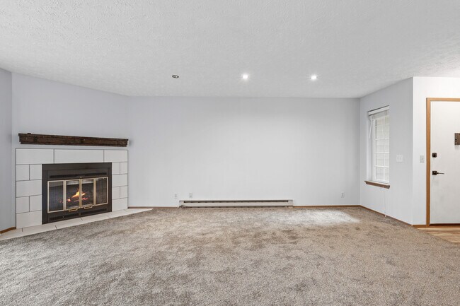 Photo - 101 S Neyland Ave