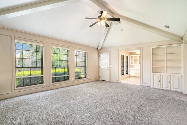 Photo - 802 Pebblebrook Dr