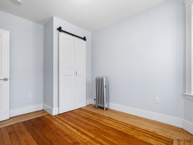 Photo - 16 Windsor Rd Unit 1