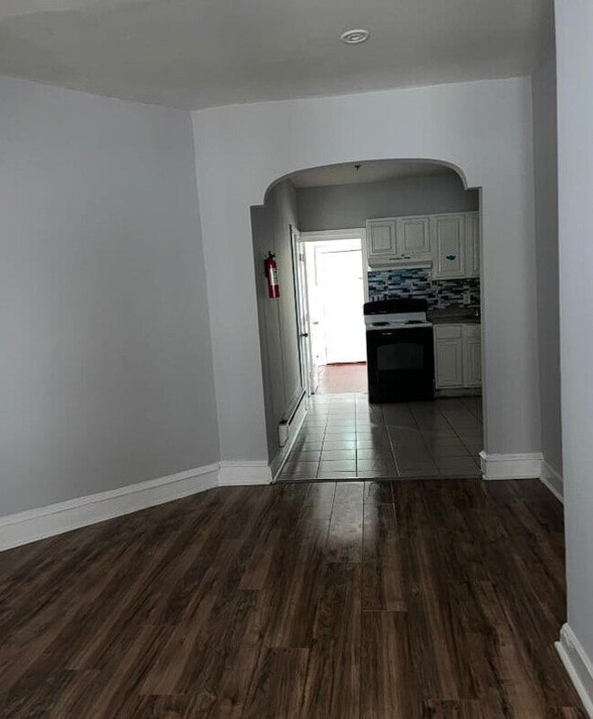 Photo - 4942 N 7th St