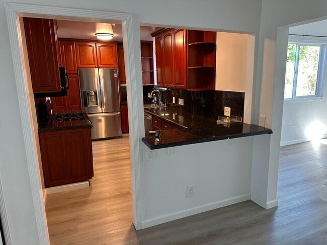 Photo - 756 Rand St