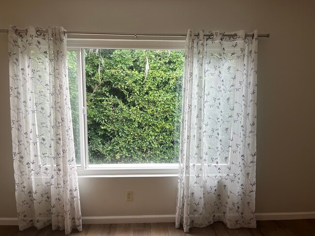 Living Room Window - 1401 Venice Blvd Venice