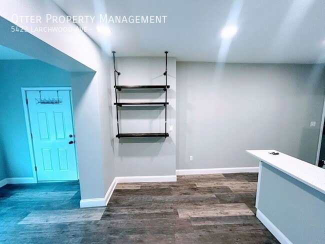 Photo - 5423 Larchwood Ave Unit 1