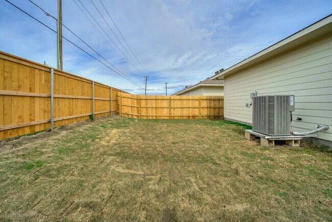 Photo - Beautifully designed and thoughtfully maintained duplex