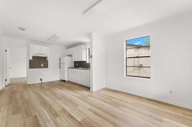 Photo - 610 Mcnabb St