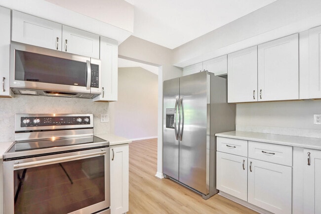 Photo - 85 Hickory Hill Rd