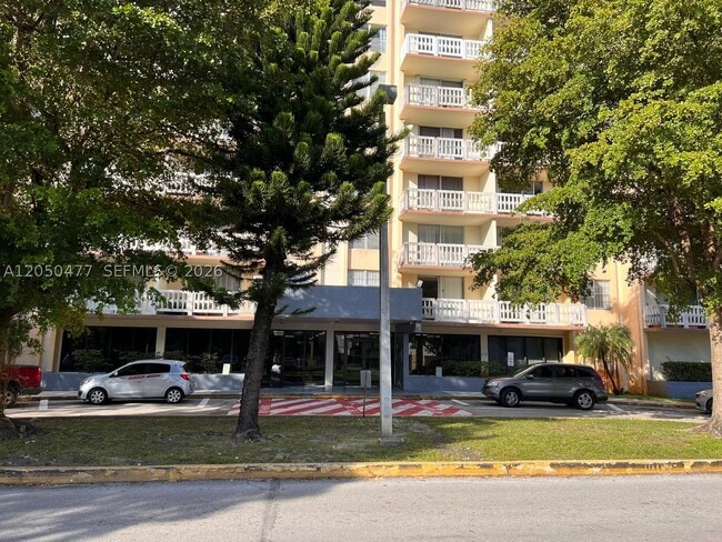 Building Photo - 15600 NW 7th Ave Unit 501
