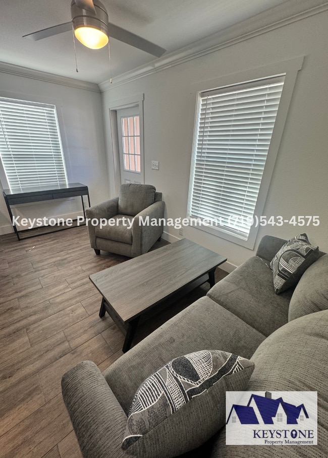 Photo - 632-634 Edna Ln Unit 634