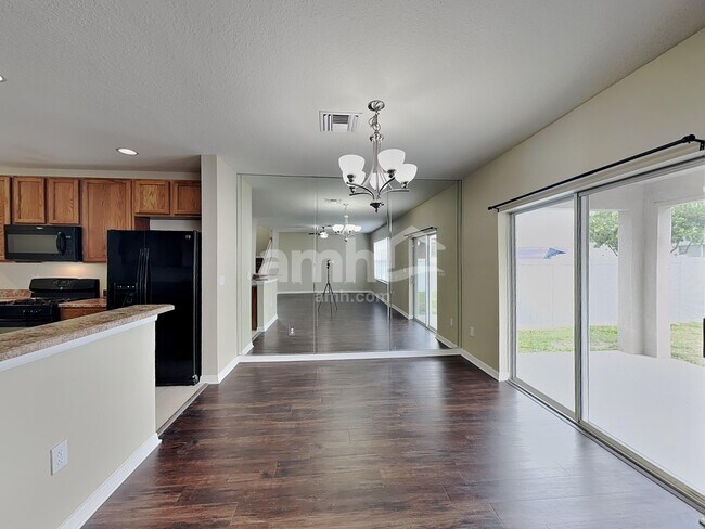 3504 Heron Island Dr