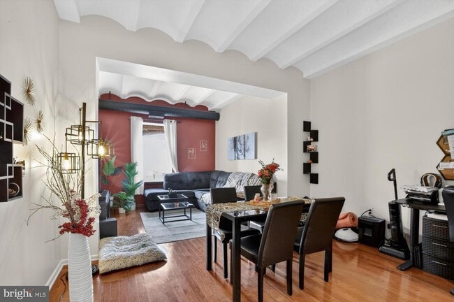 Photo - 825 N 29th St Unit 2C