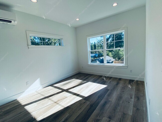 Photo - Modern 1 BR ADU near Downtown Bend - utili...